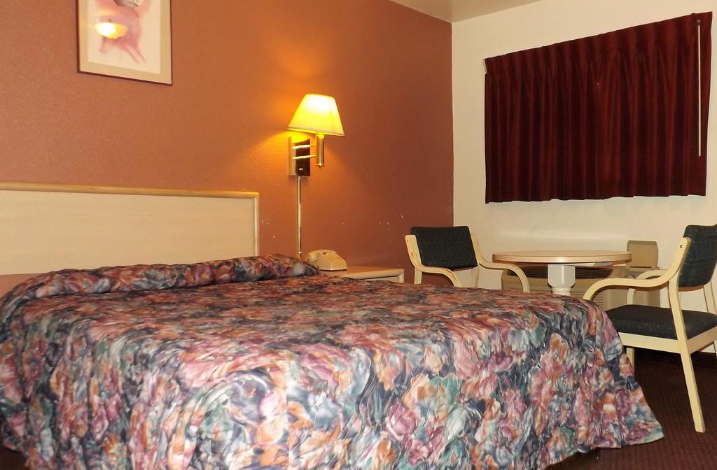 Motel Travelodge By Wyndham 2*